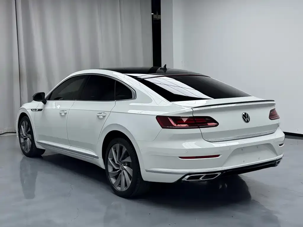 Volkswagen CC — фото 9