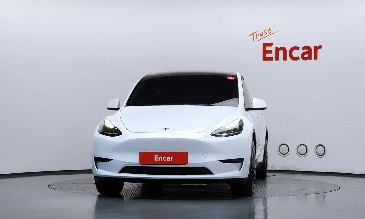 Tesla Model Y — фото 2
