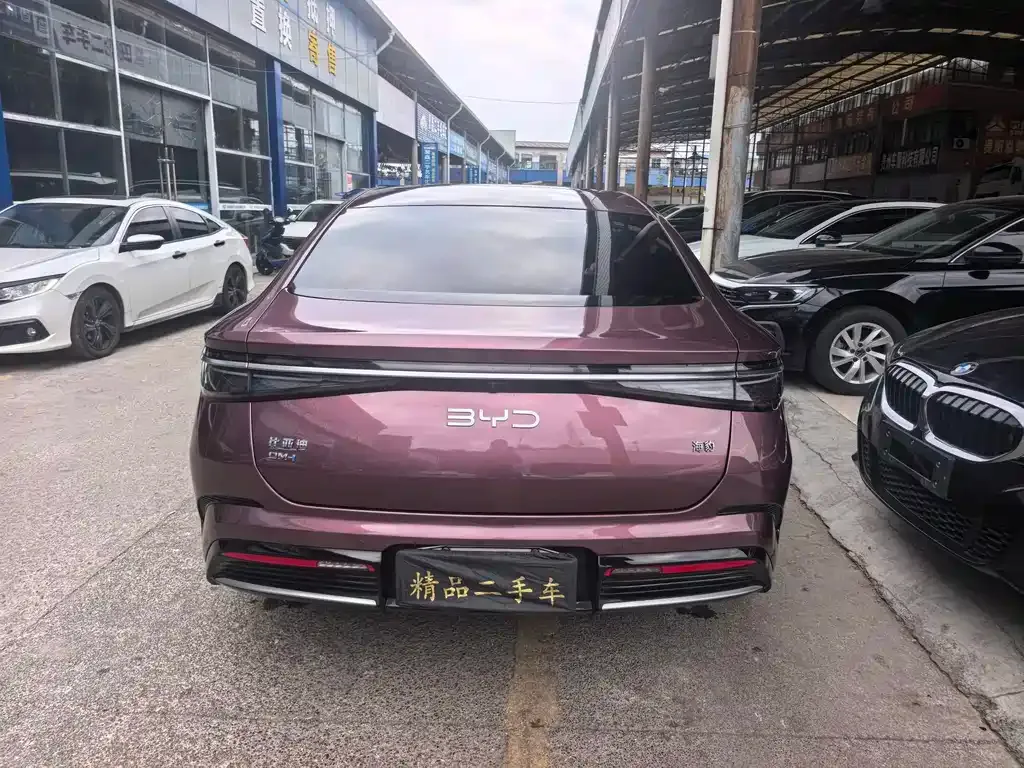 BYD Seal — фото 8