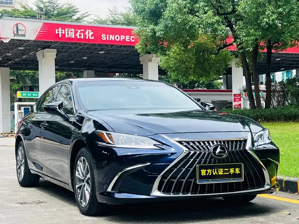 Lexus ES — фото 4