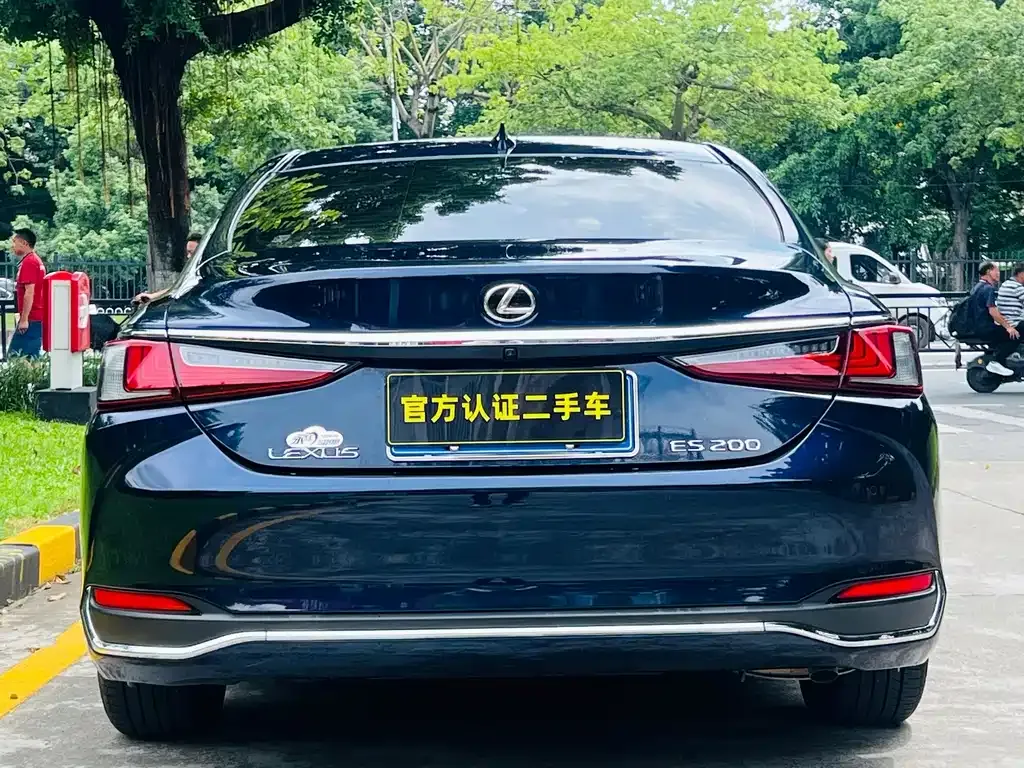Lexus ES — фото 3