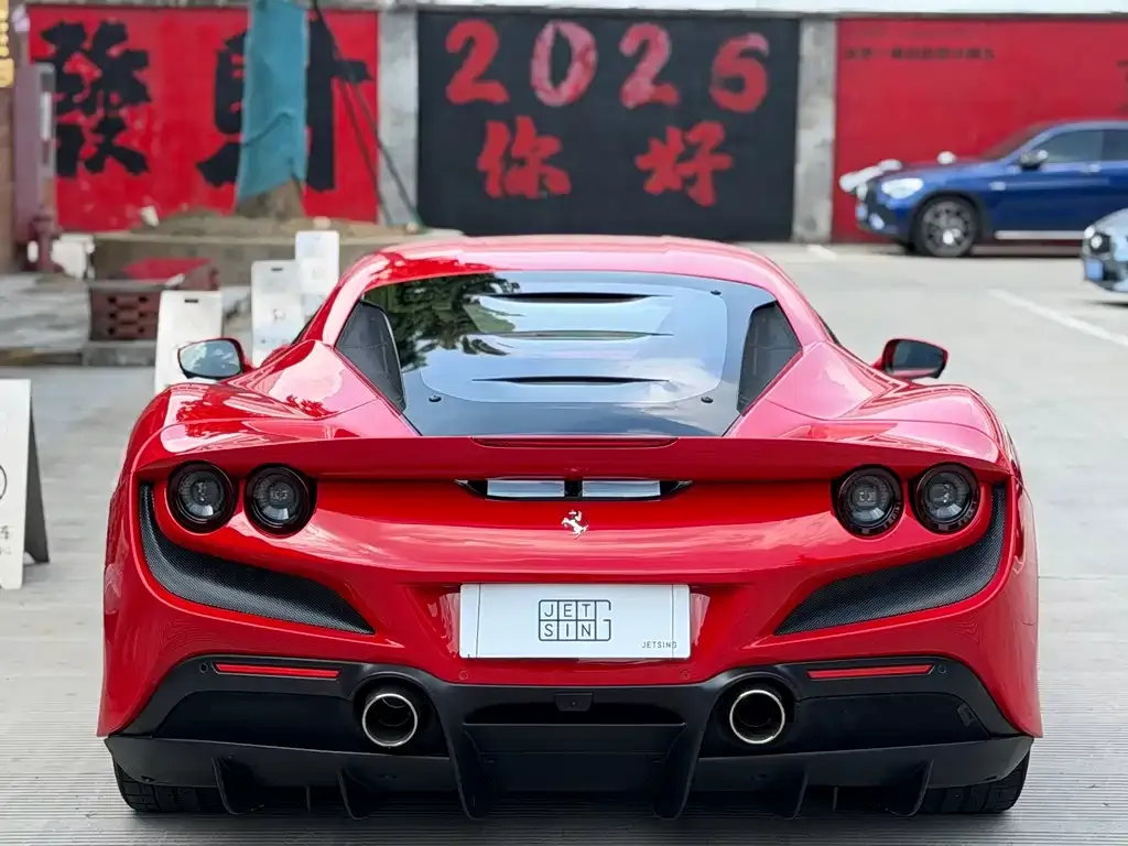 Ferrari F8 — фото 8