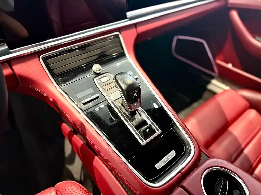 Porsche Panamera — фото 10