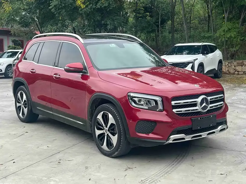 Mercedes-Benz GLB — фото 8