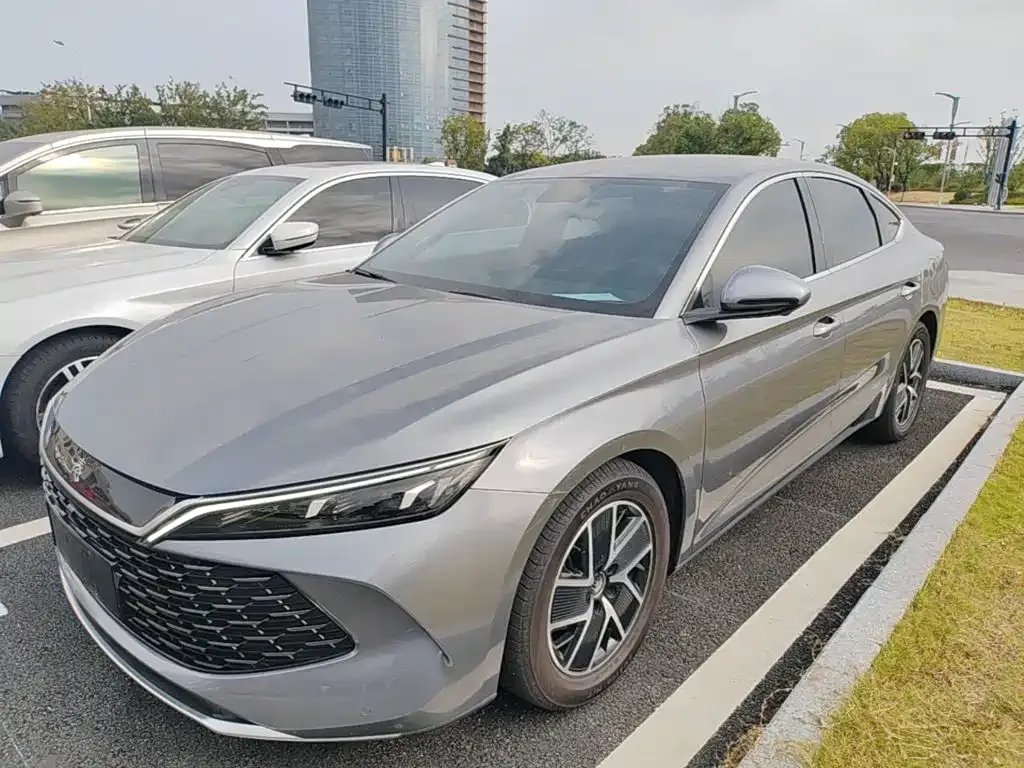 BYD Qin L — фото 1