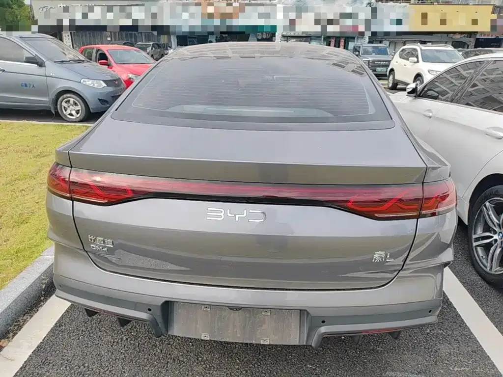 BYD Qin L — фото 10