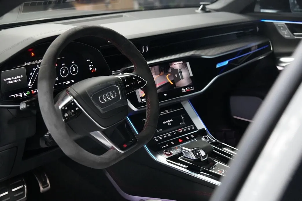 Audi RS6 — фото 9