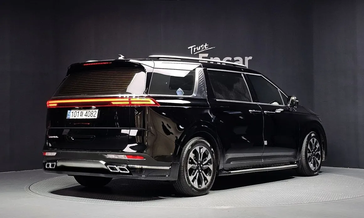 Kia Carnival — фото 5