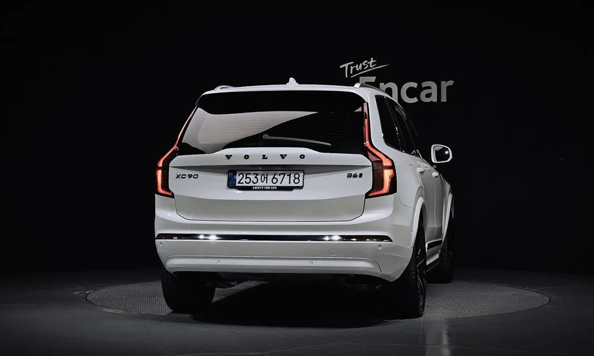 Volvo XC90 — фото 2