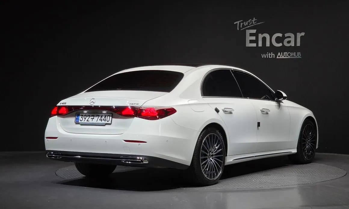 Mercedes-Benz E-Class — фото 5