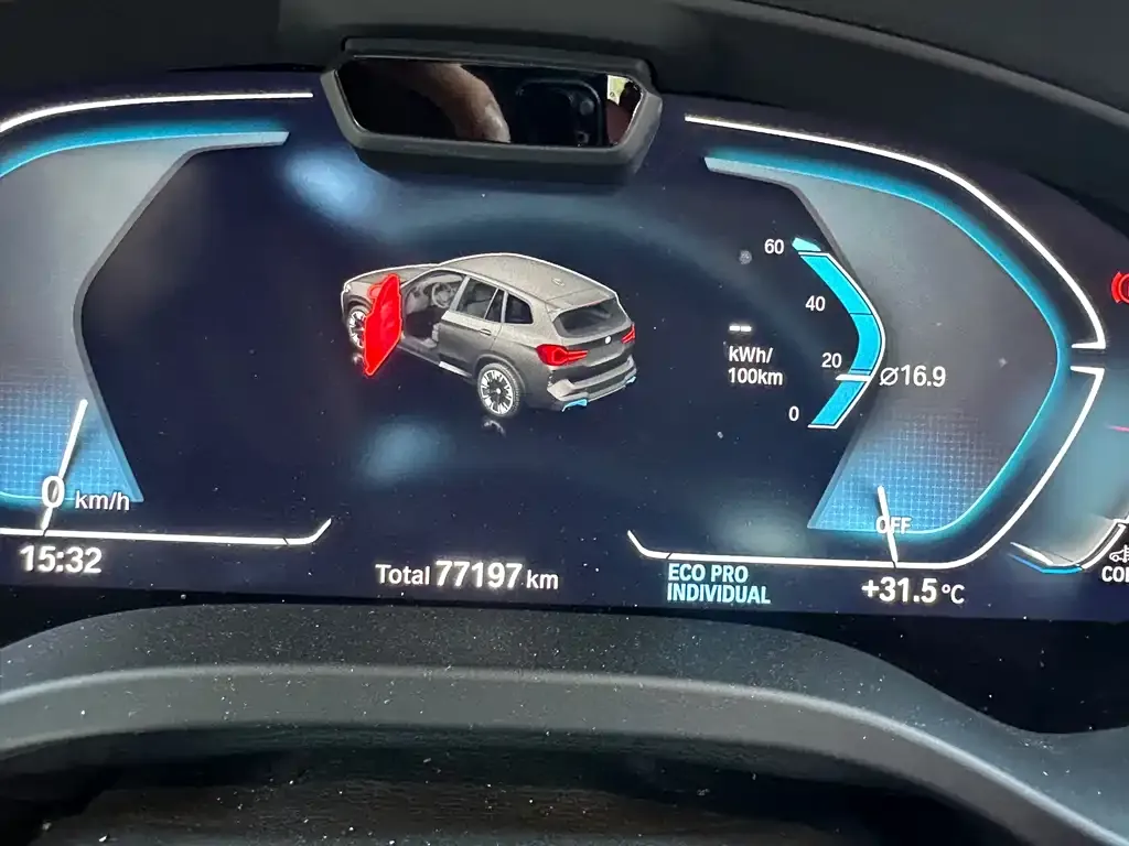BMW iX3 — фото 2