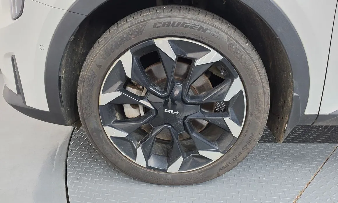 Kia Sorento — фото 8