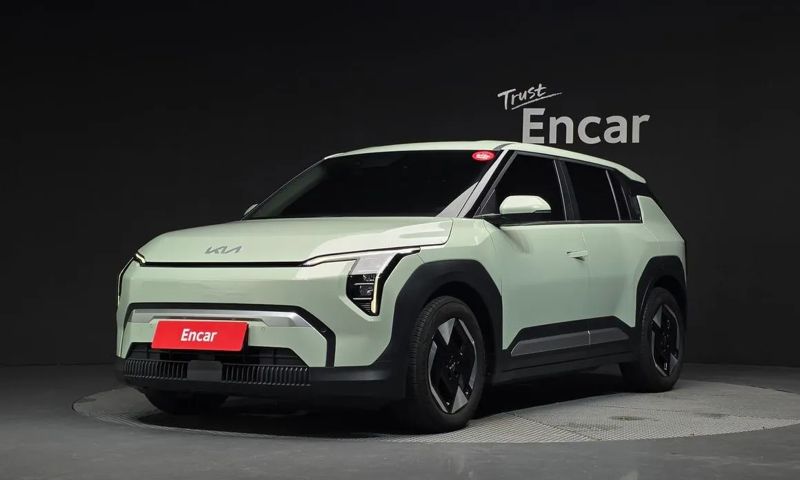 Kia EV3 — фото 1