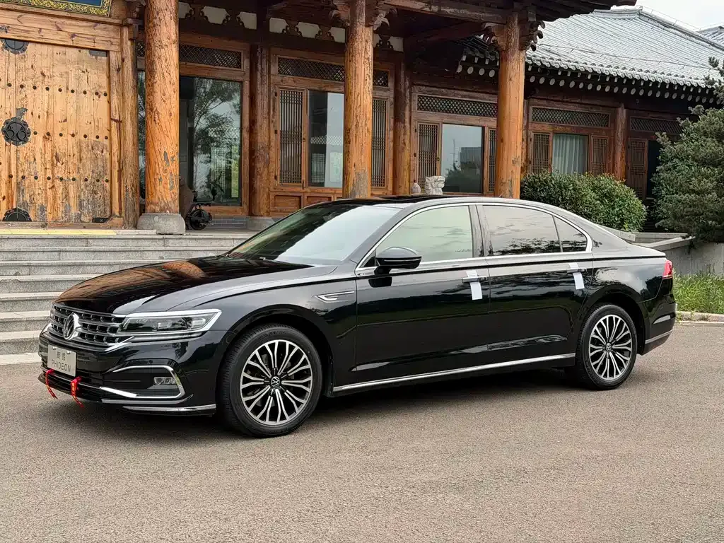 Volkswagen Phideon — фото 1