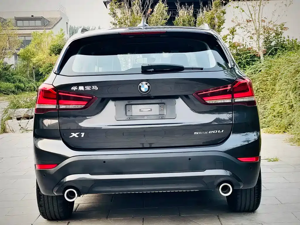 BMW X1 — фото 4