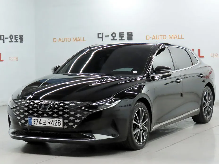 Hyundai Grandeur — фото 1