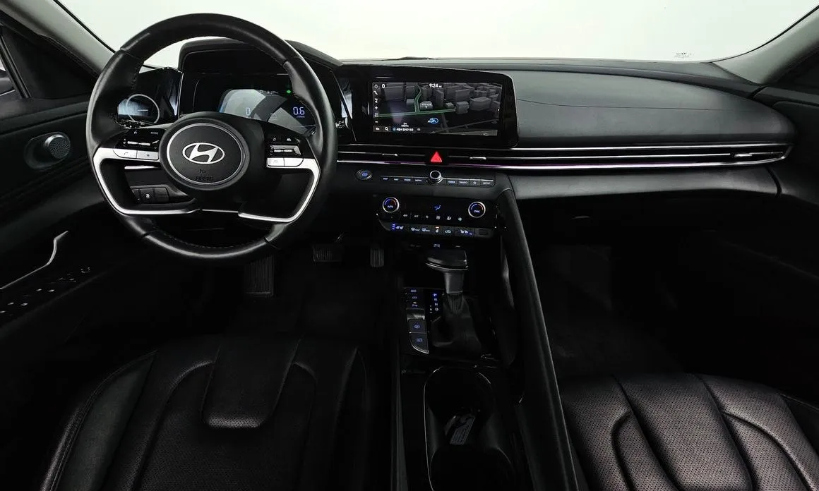 Hyundai AVANTE — фото 2