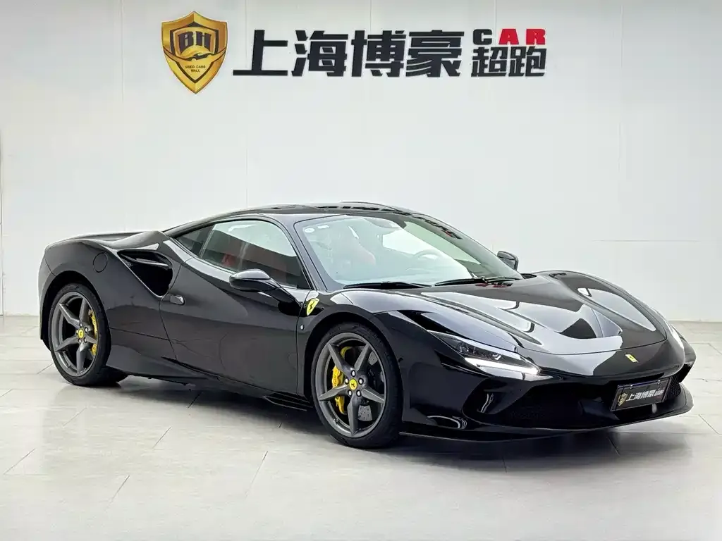 Ferrari F8 — фото 10