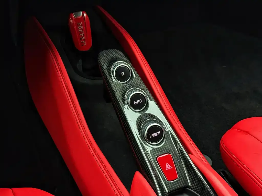Ferrari F8 — фото 2