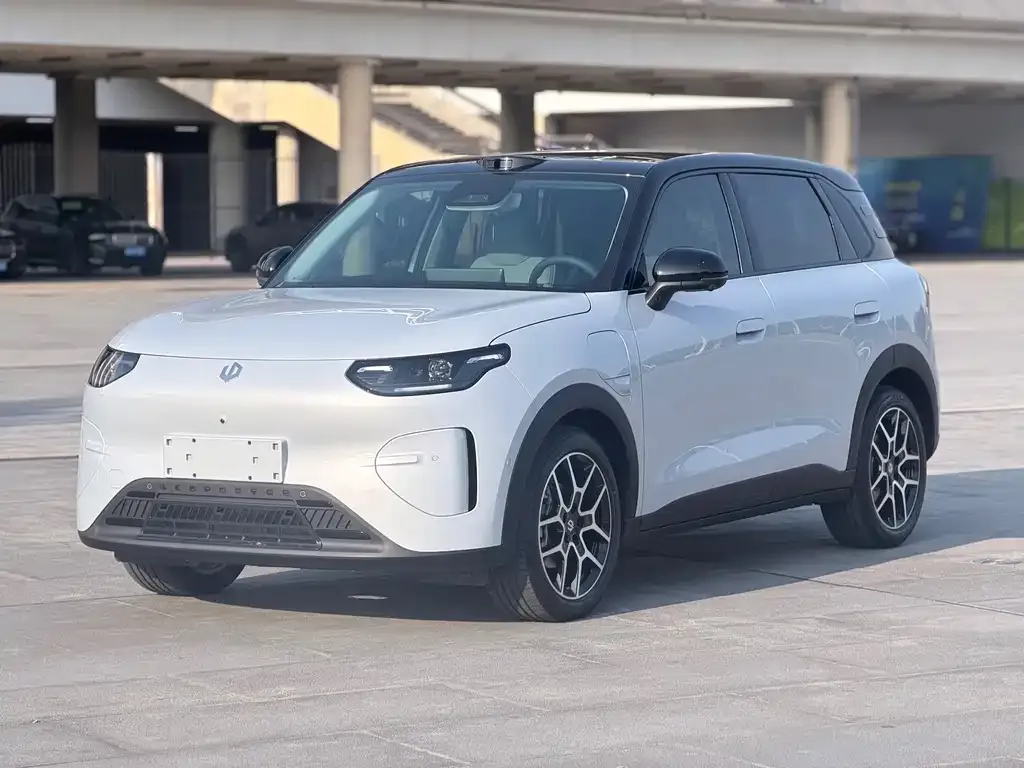 Leapmotor Leapmotor A10 — фото 1