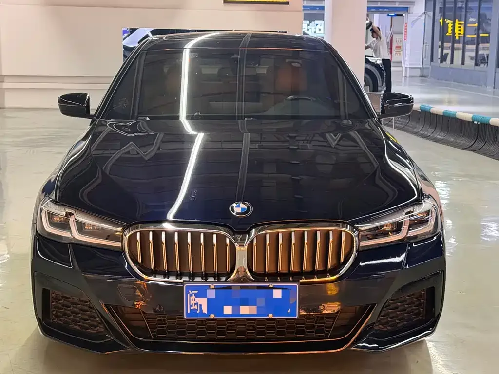 BMW 5 Series (Import) — фото 2