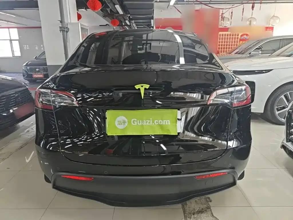 Tesla Model Y — фото 4