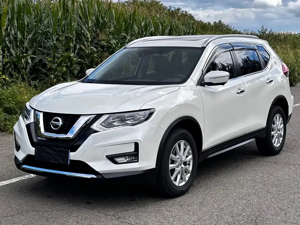 Nissan X-Trail — фото 7