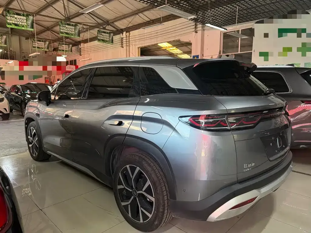 BYD L DM-i — фото 3
