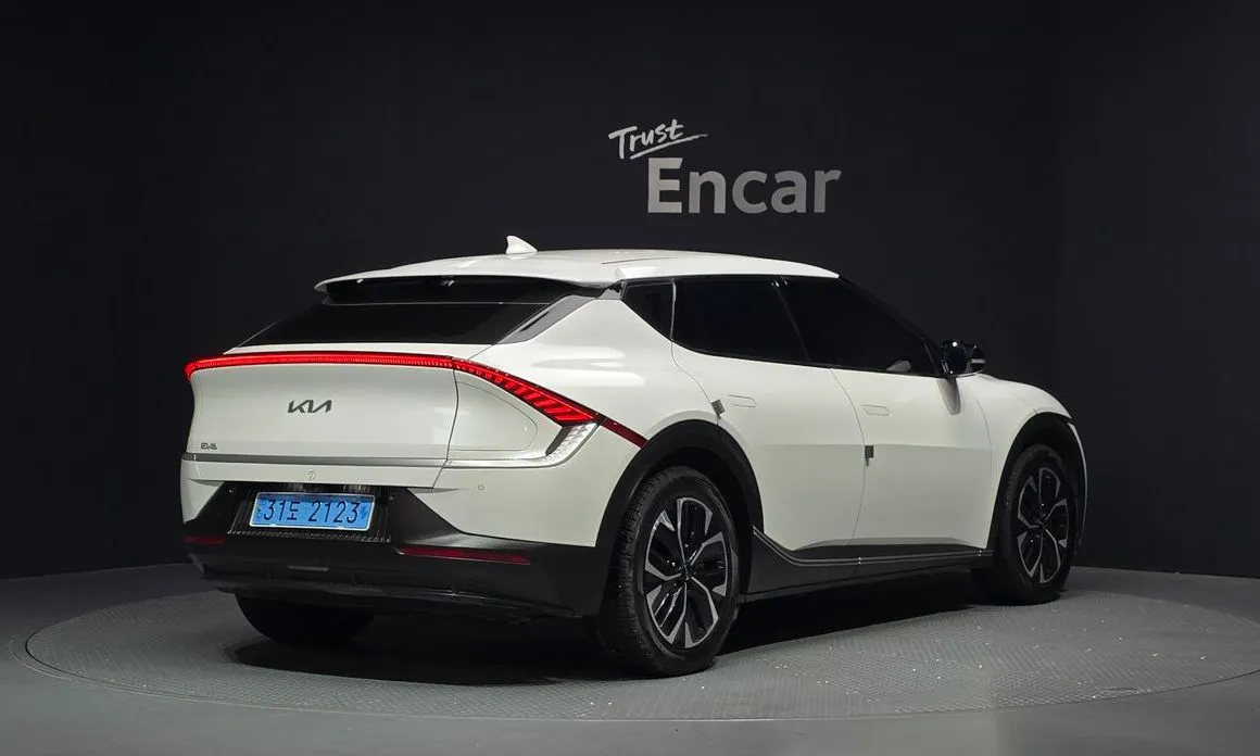 Kia EV6 — фото 5
