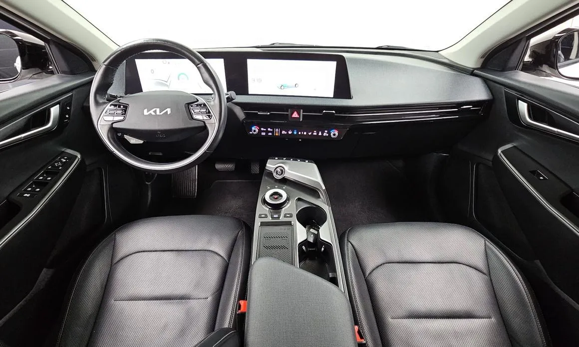Kia EV6 — фото 8
