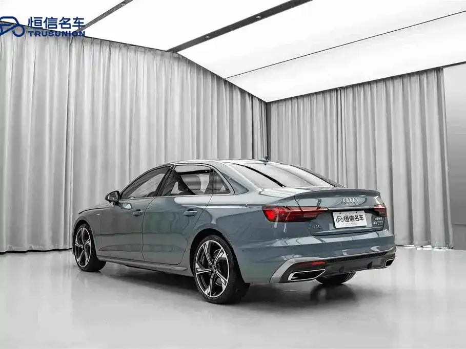 Audi A4L — фото 4