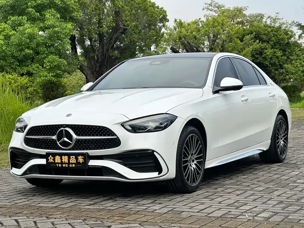 Mercedes-Benz C-Class — фото 1