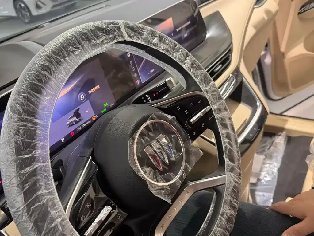 Buick GL8 Hybrid — фото 4