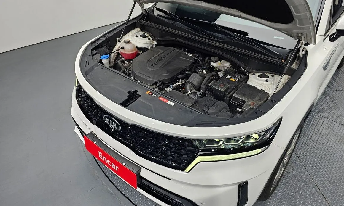 Kia Sorento — фото 8