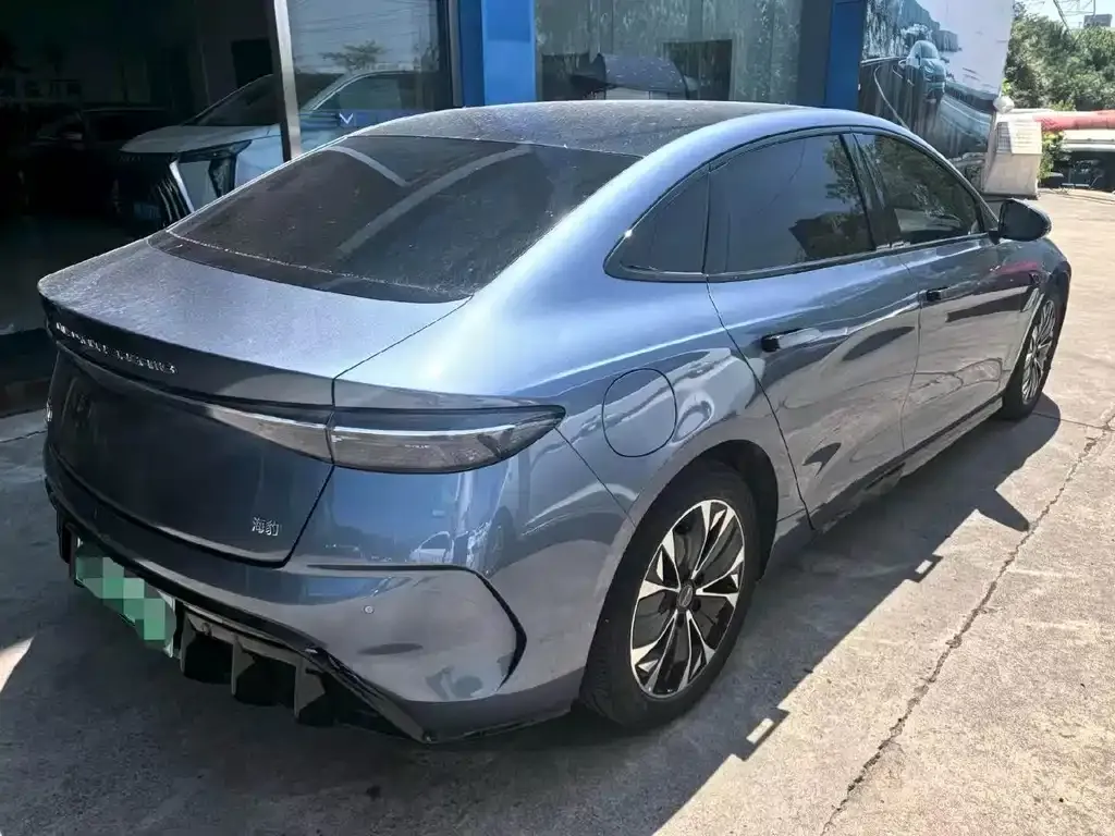 BYD Seal — фото 4