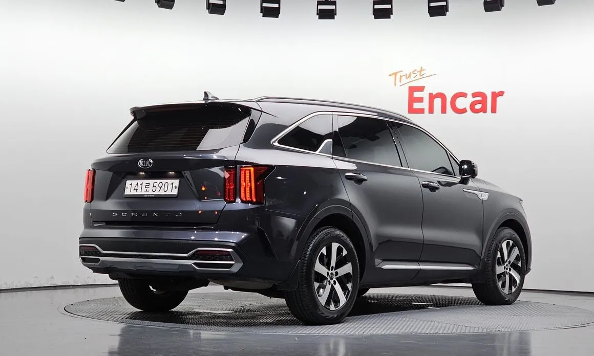 Kia Sorento — фото 4
