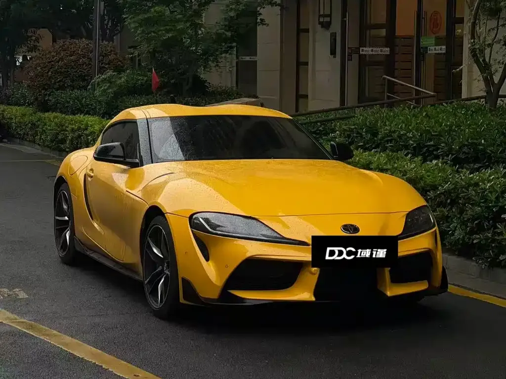 Toyota Supra — фото 1