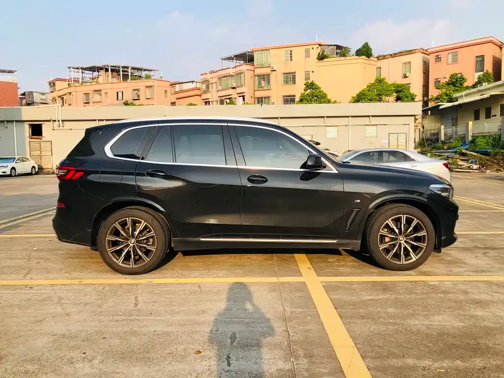 BMW X5 (Import) — фото 5