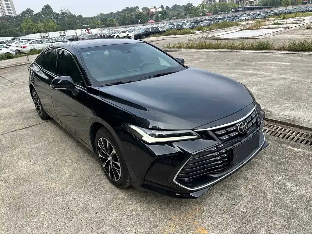Toyota Avalon — фото 4