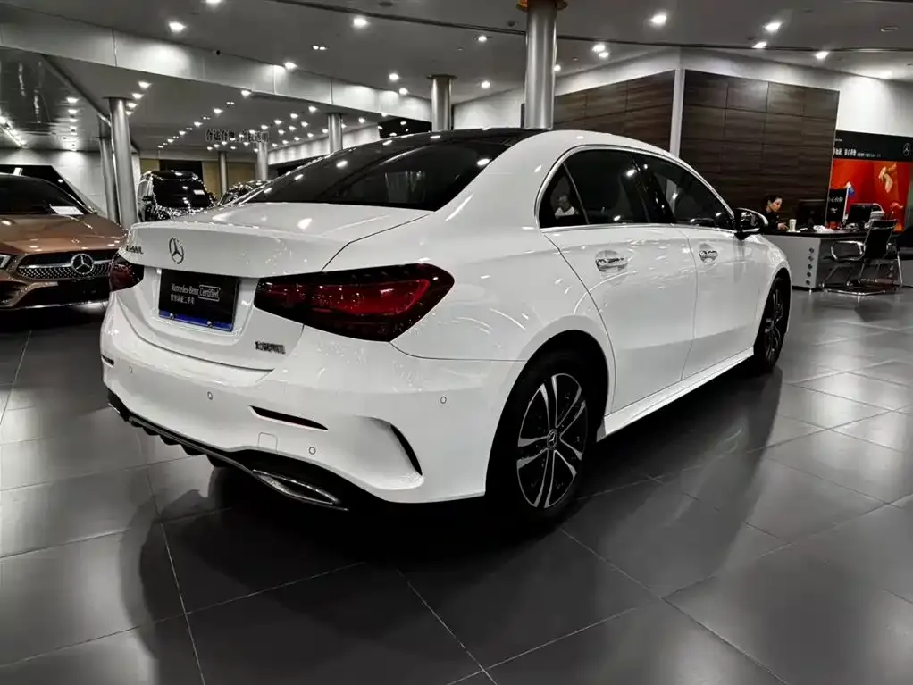 Mercedes-Benz A-Class — фото 6
