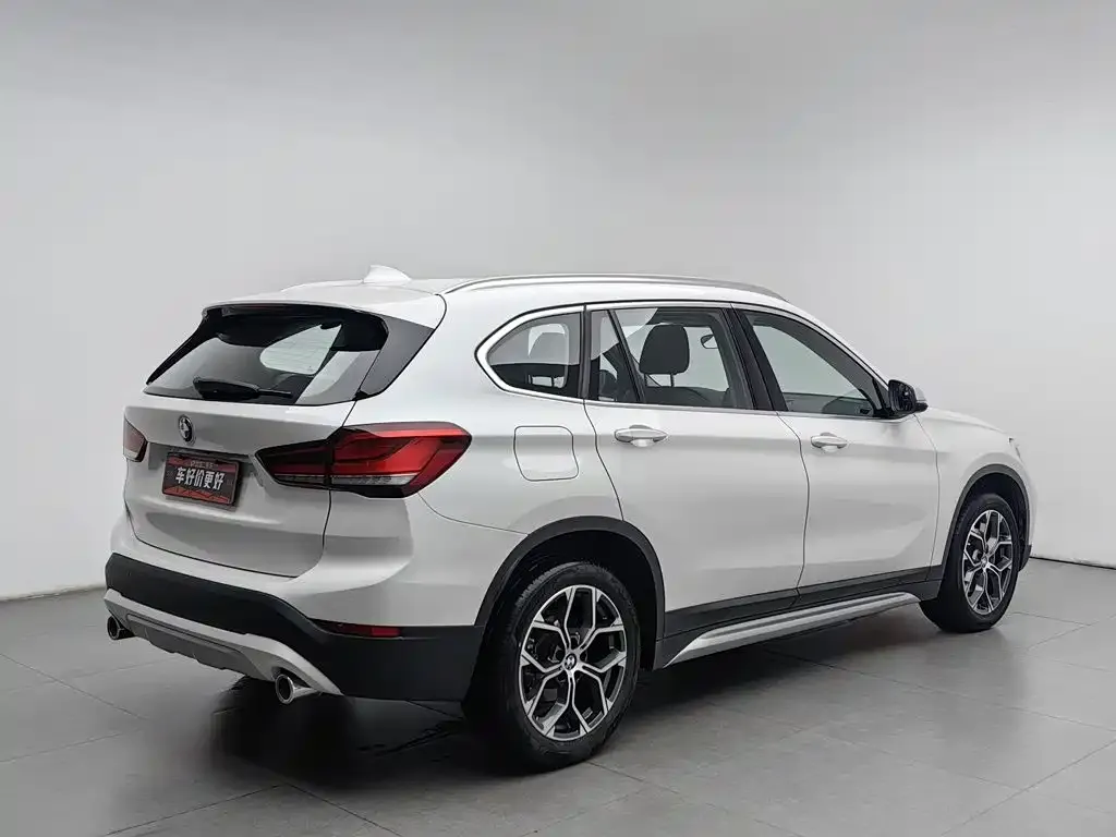 BMW X1 — фото 10