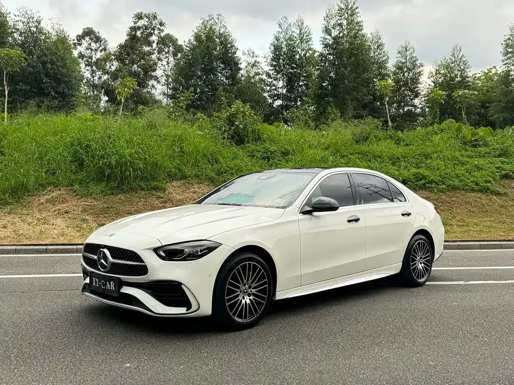 Mercedes-Benz C-Class — фото 1