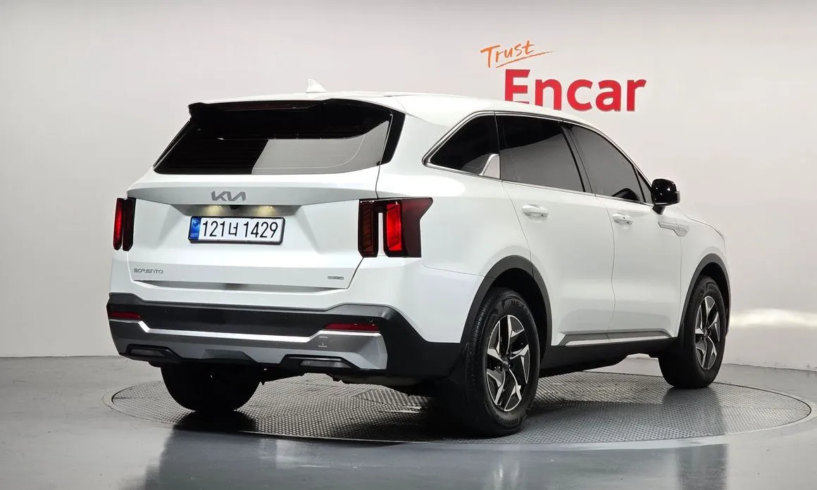 Kia Sorento — фото 5
