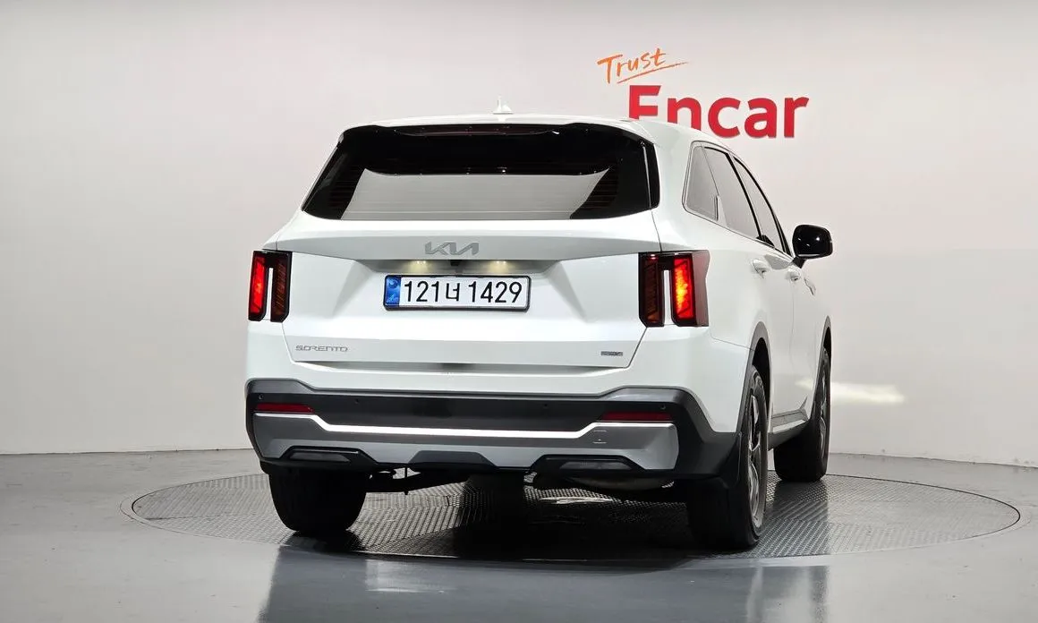 Kia Sorento — фото 4