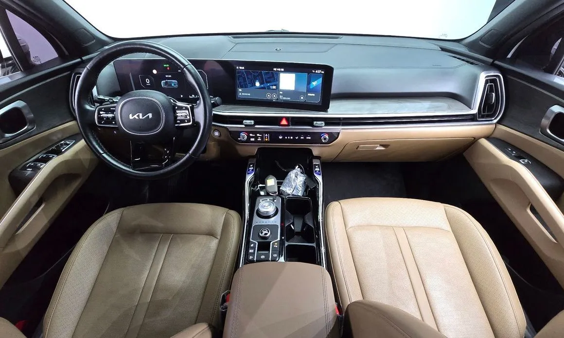 Kia Sorento — фото 9