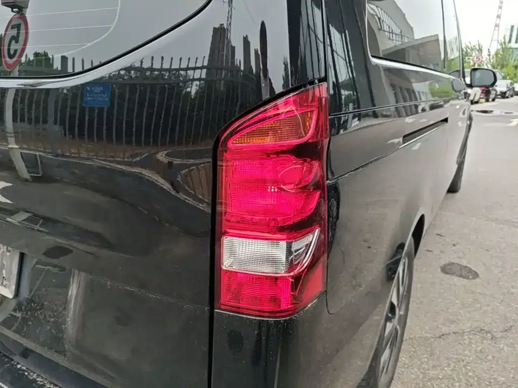 Mercedes-Benz Vito — фото 8