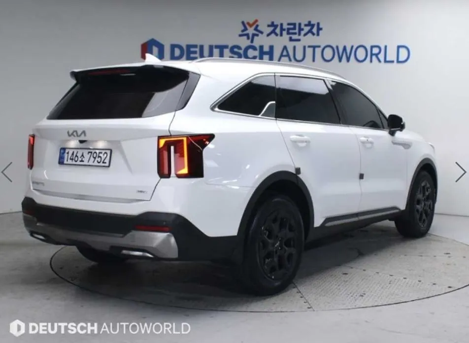 Kia Sorento — фото 7