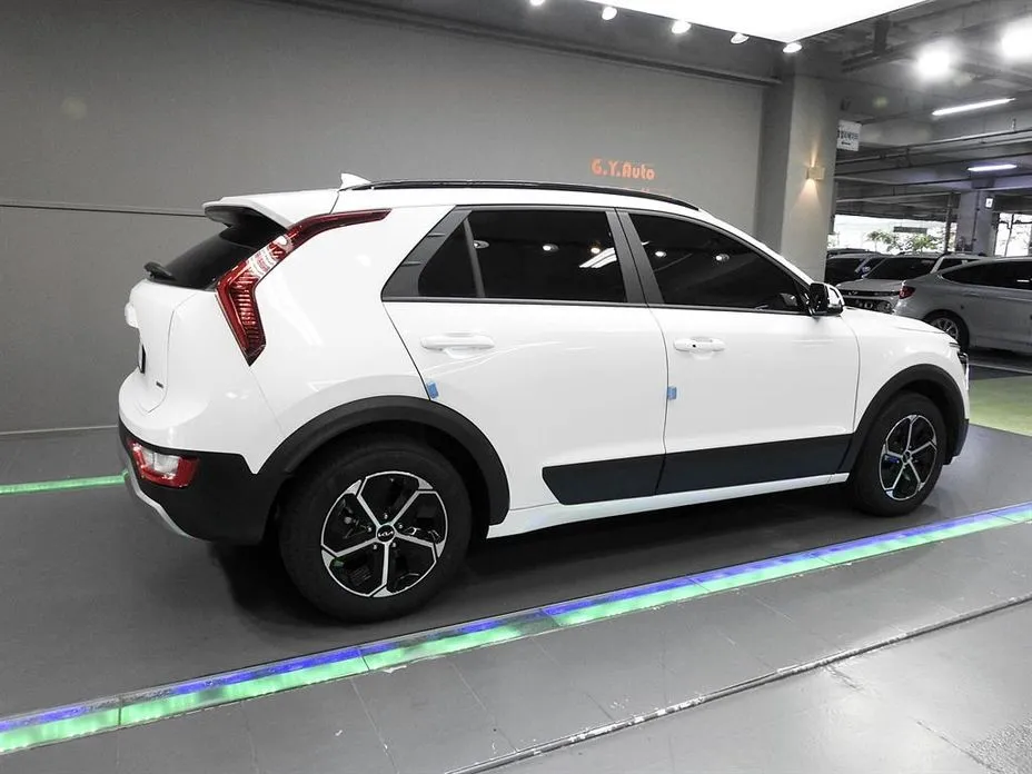 Kia Niro — фото 9