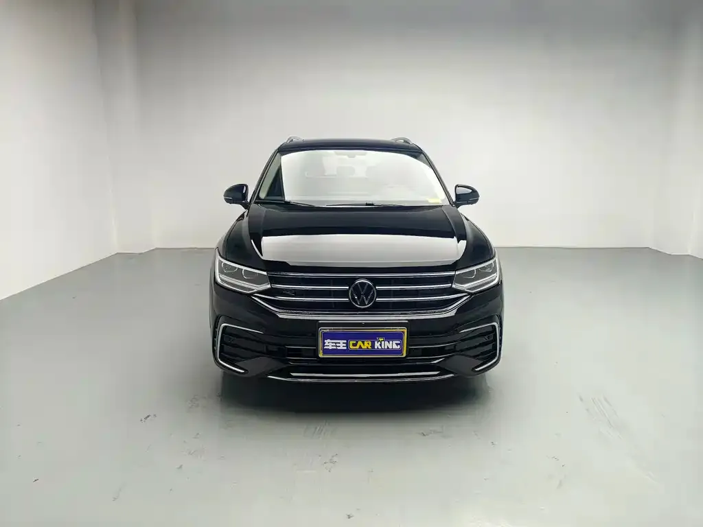 Volkswagen Tiguan L — фото 3