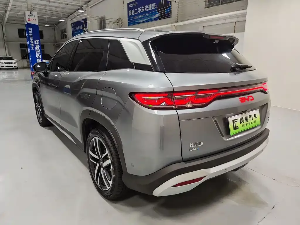 BYD L DM-i — фото 7